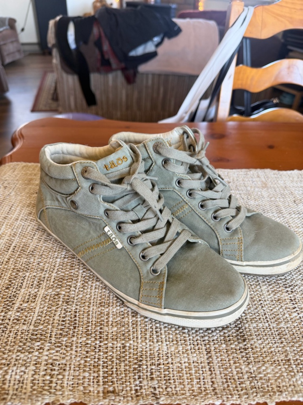 Taos Footwear Olive Green High-Top Sneakers